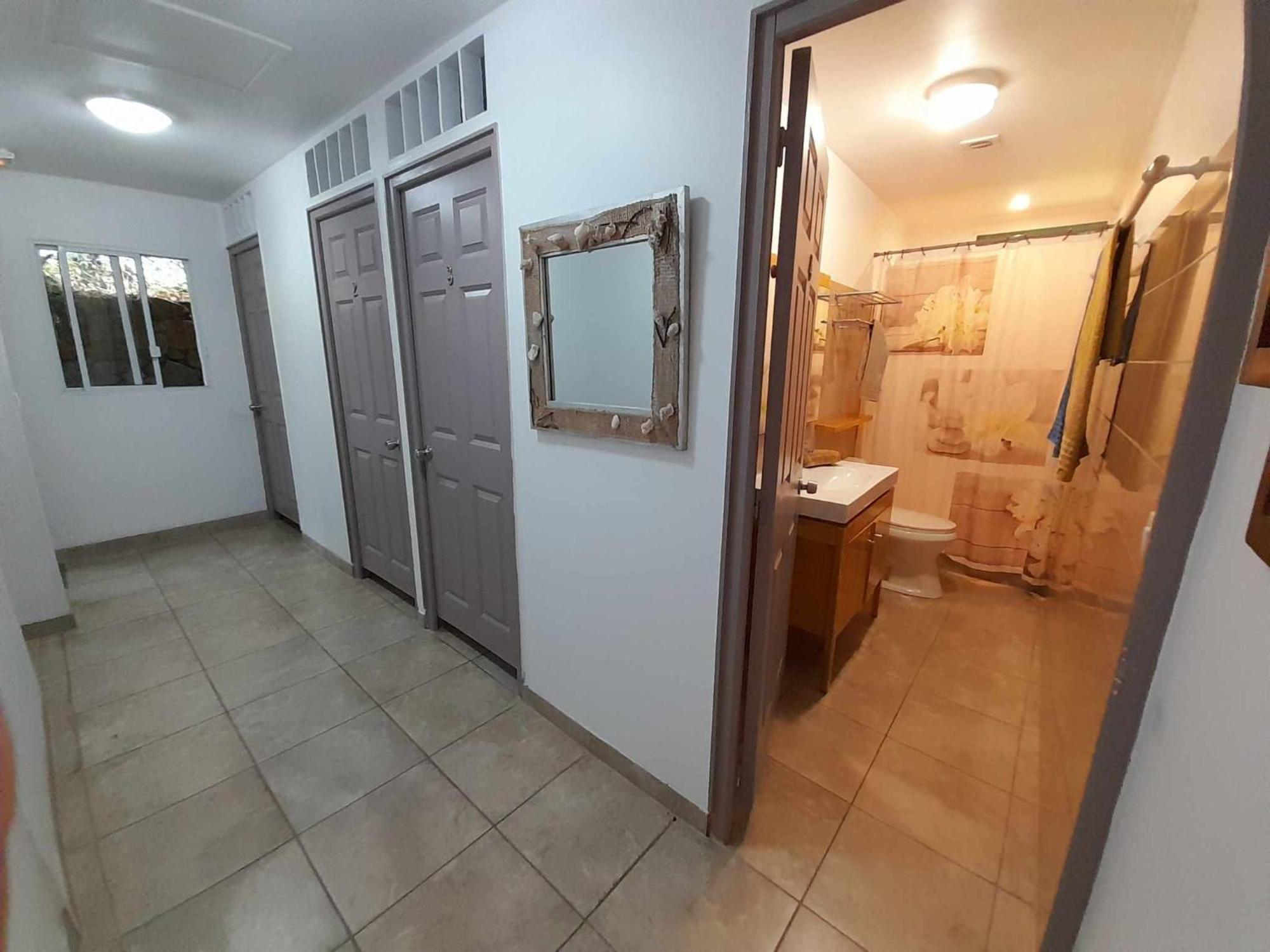 Fare Arana Moorea Guesthouse Atiha Номер фото