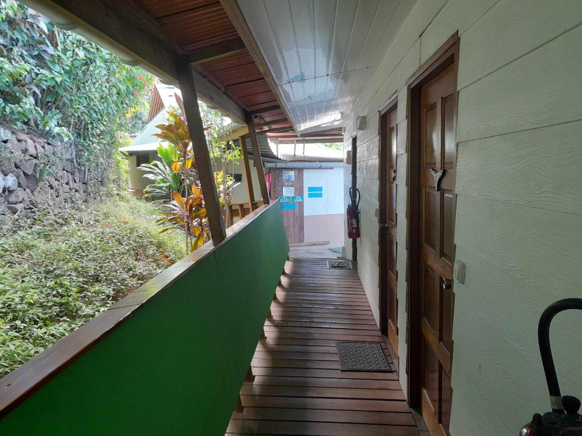 Fare Arana Moorea Guesthouse Atiha Экстерьер фото